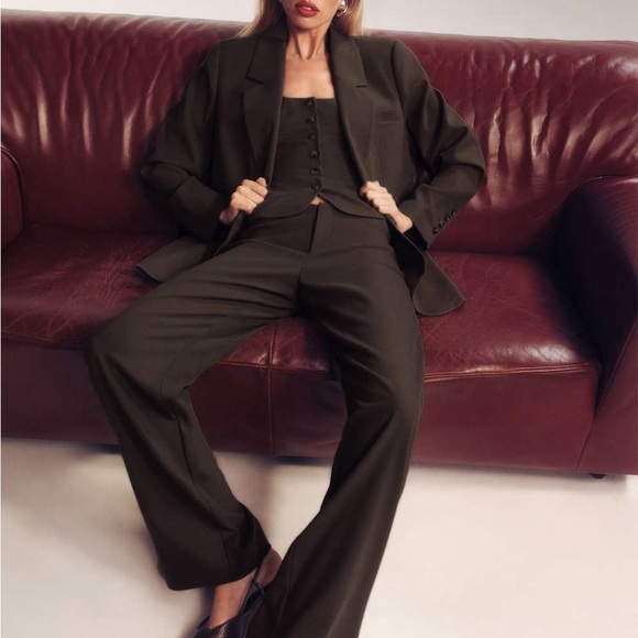 Reformation Vida Low Rise Pant - Picture 7 of 8